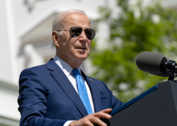 美國兩黨談判債務上限陷僵局；拜登：不排除引憲法第14修正案廢除