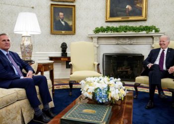 美債違約拆彈中！拜登「二輪談判」麥卡錫：周末前有望達成協議