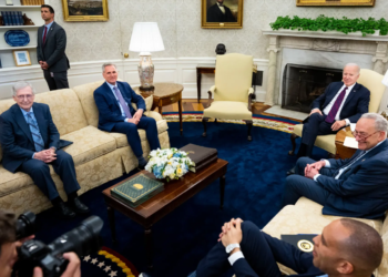 美債上限燒白宮》穆迪：美國要保住AAA評級！6/15是死線