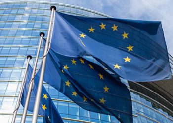 MiCA還不夠？歐盟警告：DeFi和智能合約也要立法納管！