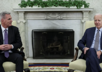 危機暫時解除》白宮 共和黨達成債務上限協議！比特幣跳漲1.27%