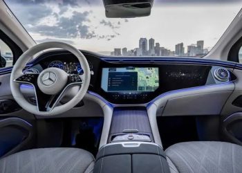 ChatGPT接入賓士車語音助理 ：駛向人工智慧與汽車產業新篇章