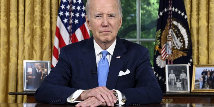 | 動區動趨-最具影響力的區塊鏈新聞媒體 拜登簽了!「暫停美債上限」在違約前2天上路,但惠譽仍將美信評列觀察