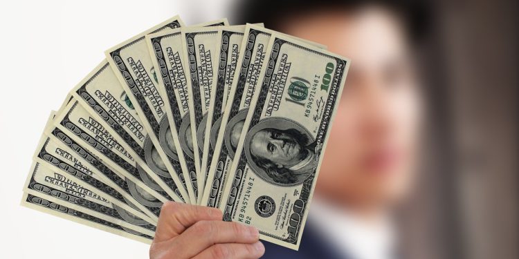 擁有「真實收益」的加密專案，代幣市場表現如何？