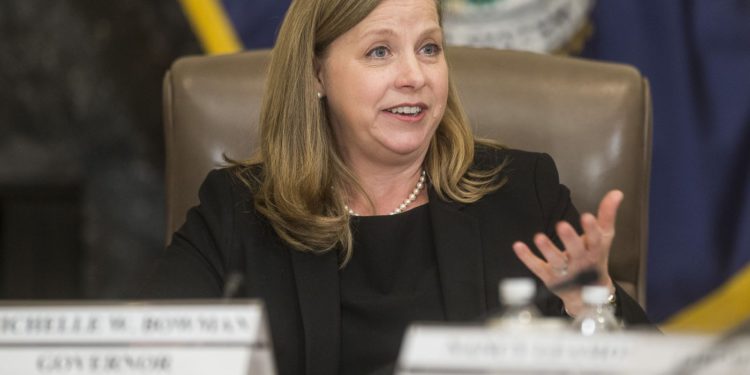 Fed理事：美國對「銀行服務」需建立明確規則！數位資產處於監管真空