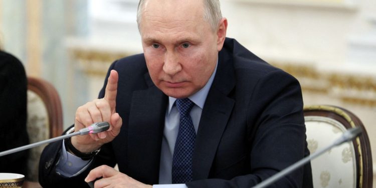 russian-president-vladimir-putin | 動區動趨-最具影響力的區塊鏈新聞媒體 俄羅斯財政部喊話:加密貨幣礦工一年賺 40 億鎂,該課稅了