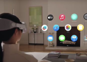 「被App包圍」蘋果Vision Pro無邊界螢幕體驗，眼前視窗隨你擺佈