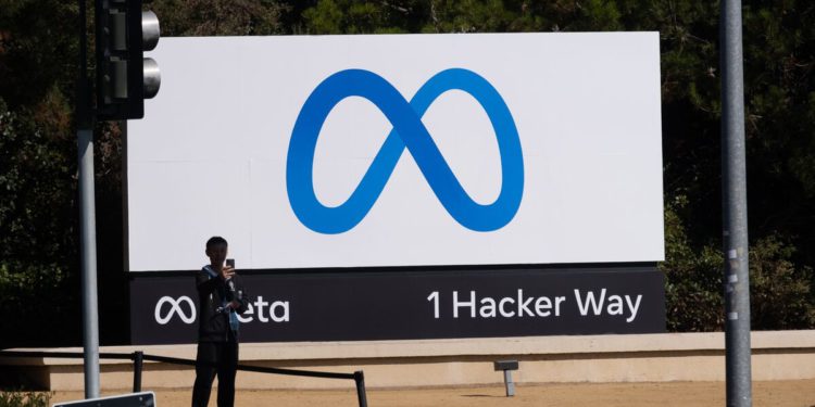 Meta重磅公布22種AI演算法，解釋Facebook如何控制每個人