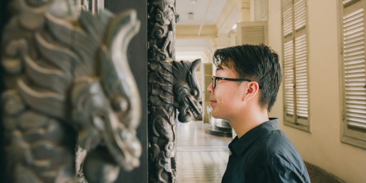 pexels-min-an-1655175 | 動區動趨-最具影響力的區塊鏈新聞媒體 是你嗎?Fed統計:年輕男性、亞洲人、高收入族群,最愛投資加密貨幣!