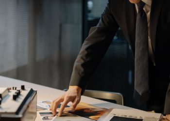 英國招募加密007！代幣調查員年薪180萬台幣、退休津貼