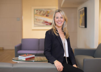 剛募15億美元就遇大熊市！加密女王Katie Haun如何度過加密貨幣至暗時刻？