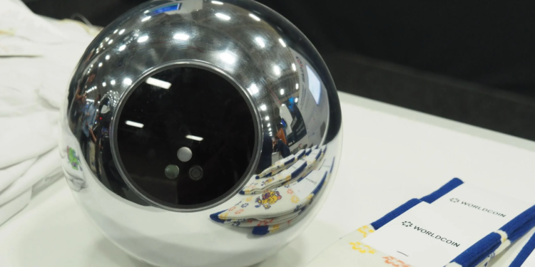 密碼學專家告訴你：世界幣Worldcoin有哪些隱私風險值得注意？