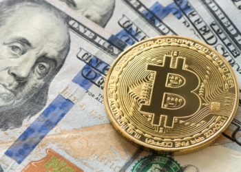 比特幣強勢信號！分析師：惠譽下調美國信評將助長BTC「貨幣霸權」