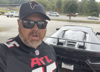 Bitboy哭窮「藍寶堅尼沒了」討粉絲捐款！告前公司要奪回YT頻道控制權