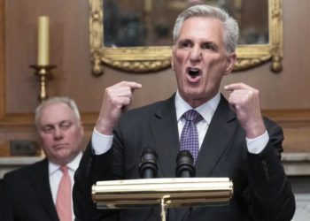 美國議長麥卡錫啟動「彈劾拜登」震撼選情！調查總統涉貪污、濫權..