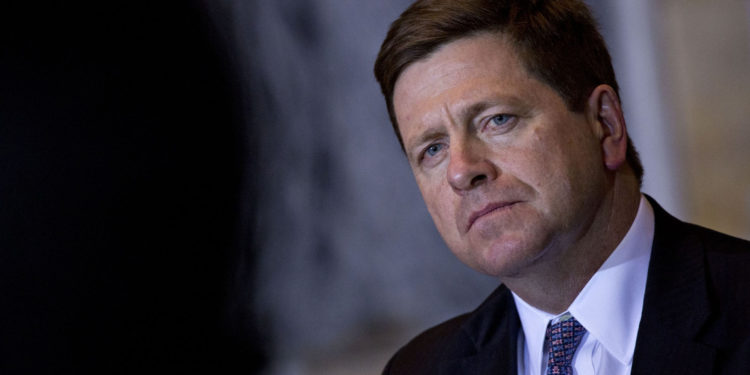 為何「遲不批准比特幣現貨ETF」？前SEC主席：因憂現貨價格具可操縱性