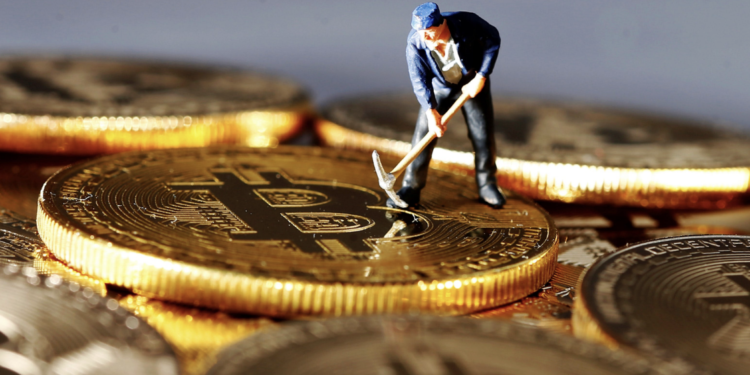 比特幣挖礦深度報告: 減半在即，礦工的生存指南