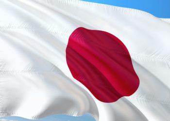 日本股市創33年新高！為何能持續飆升，股神巴菲特也加碼投資？