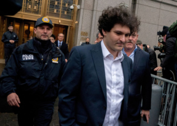 SBF會不會坐牢？法律界人士：刑期至少40年，因在FTX聽證會還在說謊