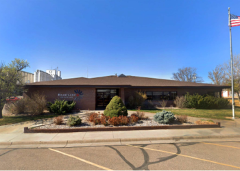 一家美國「地方銀行的倒閉實錄」: 加密貨幣開始在傳統金融「殺豬」？