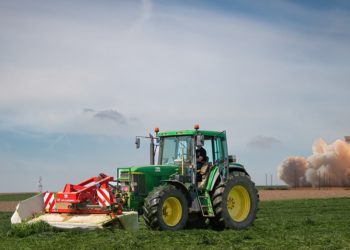 比特幣上漲如火箭，為何以太坊卻是像「開拖拉機」一樣？