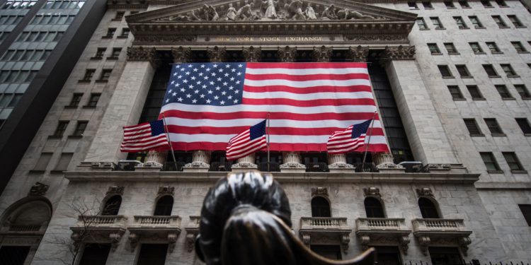 美債殖利率倒掛必然「經濟衰退」，半世紀來必中預測..這次能逃過？