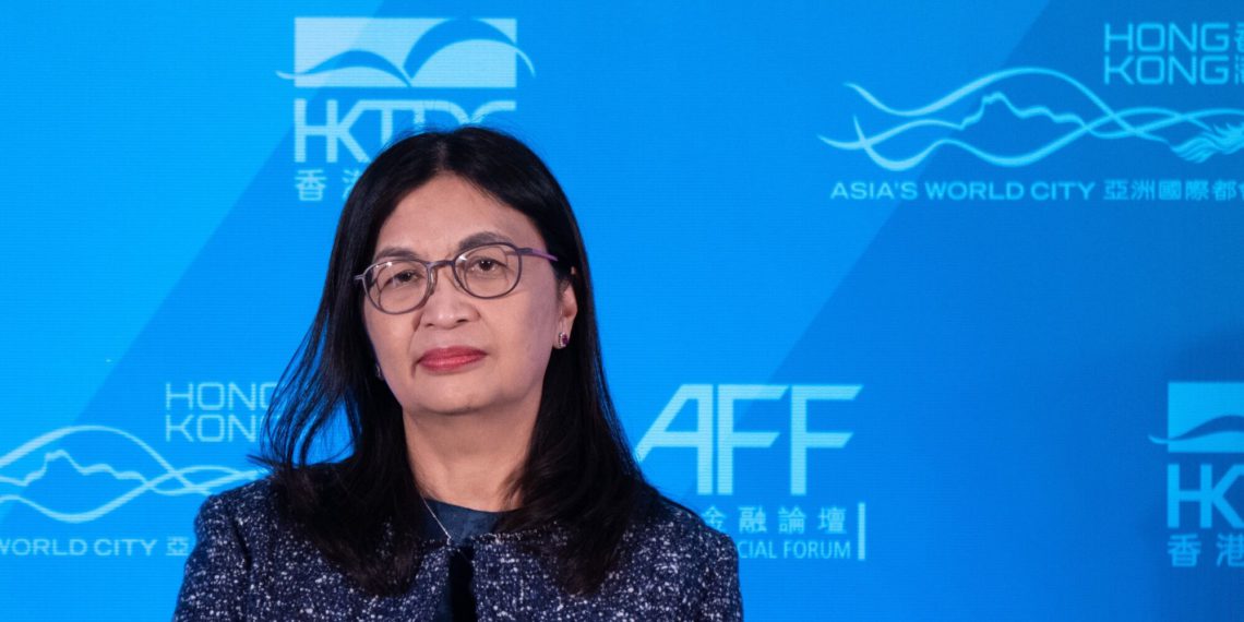 香港證監會開綠燈：考慮批准「比特幣現貨ETF」讓散戶交易，若能滿足監管要求