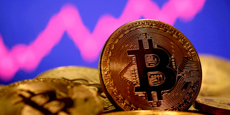 | 動區動趨-最具影響力的區塊鏈新聞媒體 比特幣在3.5萬美元高位震盪,市場還有燃料助推幣價嗎?