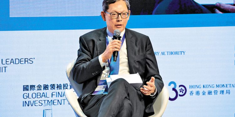 香港金管局前總裁力推「港元穩定幣」！陳德霖喊話：立法監管前先測試
