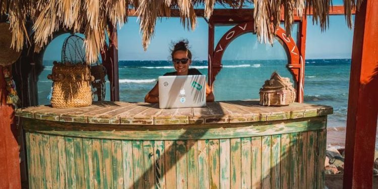 「數位遊民簽證」全攻略：超過40國、遍布5大洲的數位簽證申辦方法