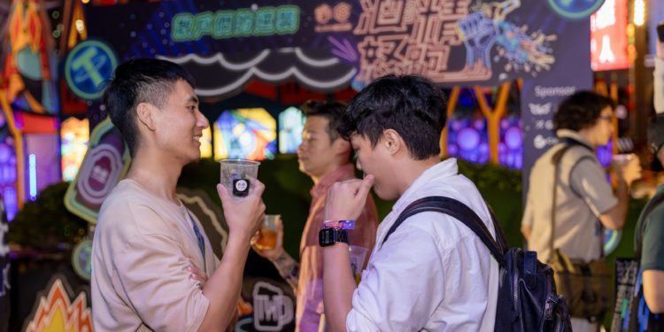 酒精怒跑Go成功！幣圈朋友牛市前強強交流，相聚敲杯信義區