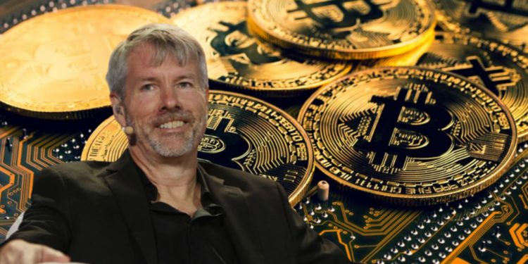 微策略10月再加倉比特幣！手握15.8萬枚BTC浮盈9.6億鎂、股價單月暴漲30%