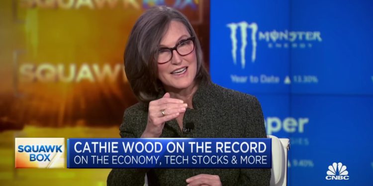 女股神大讚Solana：比以太坊更快、CP值更高，SOL單月漲超170%