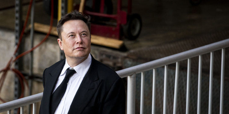 馬斯克成2023年最賺錢的人！財富狂增千億美元、穩居《Forbes富豪榜》世界首富