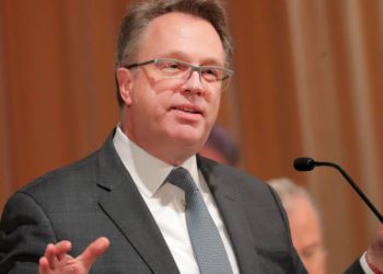 深度》紐約聯儲行長：美國通貨膨脹的「洋蔥理論」如何影響未來政策