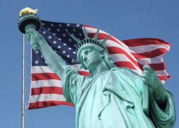 美國2024至少「降息五次」才能避免經濟衰退！MBMG：Fed貨幣政策與現實脫節