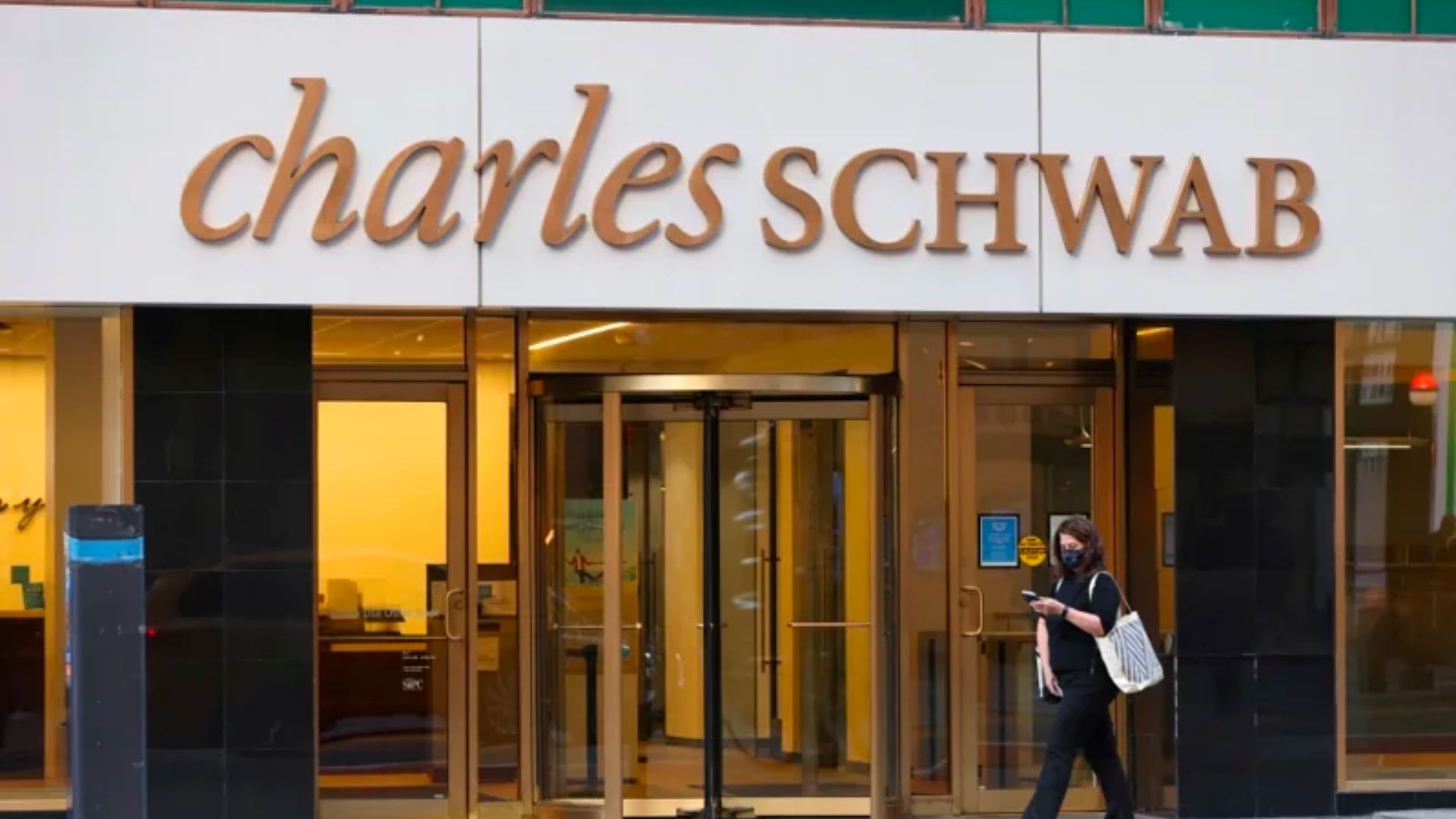 美國最大「嘉信證券」將推比特幣現貨ETF？坐擁3000萬用戶，管理7兆美元| 動區動趨-最具影響力的區塊鏈新聞媒體