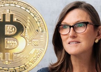 女股神喊盤：方舟比特幣現貨ETF本周獲批，不要小看機構拉漲力量