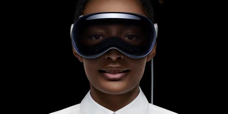 蘋果頭盔Vision Pro來了！最快1/27美國上市售價逾十萬，能重燃元宇宙熱潮？