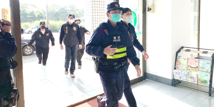 id13901484-594460 | 動區動趨-最具影響力的區塊鏈新聞媒體 警界催促》台灣虛擬貨幣投資詐騙太多!儘速設立專法控管,禁止非交易所個人幣商