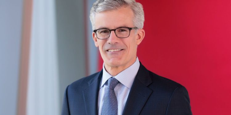 9兆美元級進場比特幣？Vanguard「後悔沒推現貨ETF」，最大阻力反加密貨幣CEO宣布退休