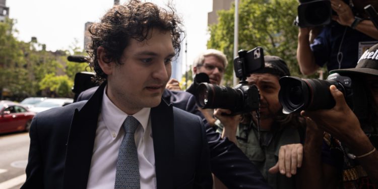 SBF、FTX受害者和解協議：撤SBF訴訟，以合作追「明星代言人」民事賠償責任