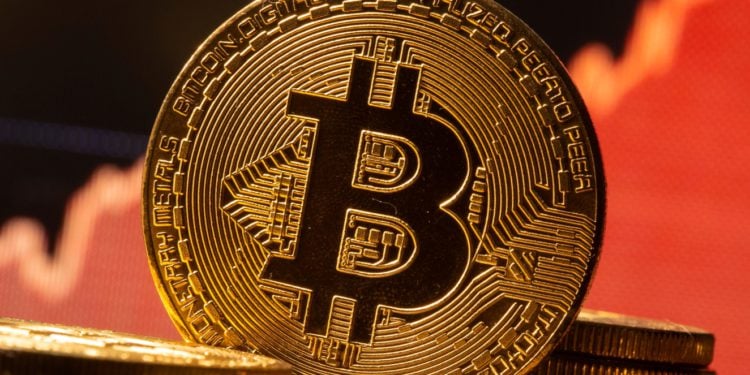 比特幣總市值超越「全球四大銀行」總和！BTC 市值破 1.36 兆美元、重返 69,000