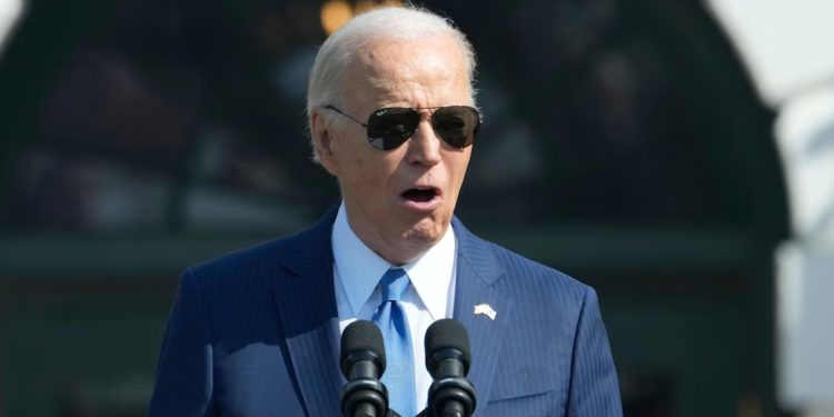 拜登罕見對Fed利率表態：可能延後一個月降息..高盛估今年只降2次，7月啟動