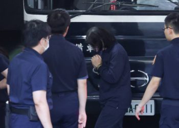 ACE詐騙幣案更新》蓮池精舍法師林淑芬與女兒交保！招集80名業務刪訊息滅證，辯共修「消災解厄」