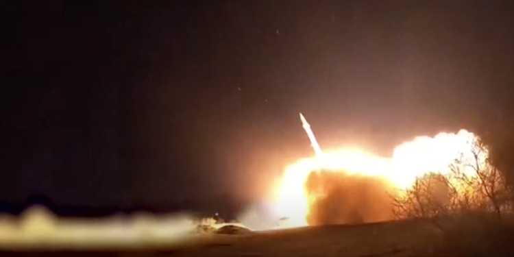 以色列報復伊朗》台股重挫774點創史上最慘，比特幣V轉突破6.5萬！