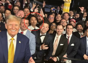 導演馮德倫現身川普NFT晚宴，問「是否能夠用比特幣購物」