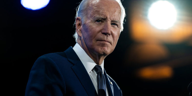 拜登否決「廢除 SAB 121 法案」比特幣下殺6.6萬鎂！SEC強推的加密會計準則為何引眾怒？