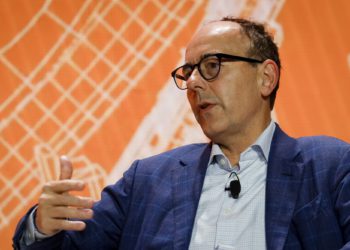 為什麼SEC批准以太坊現貨ETF是歷史性轉變？上週超30億美元ETH撤出CEX