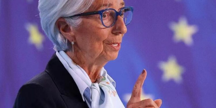 eu | 動區動趨-最具影響力的區塊鏈新聞媒體 來了!歐洲央行5年來首次「降息1碼」,能挽救低迷的經濟嗎?